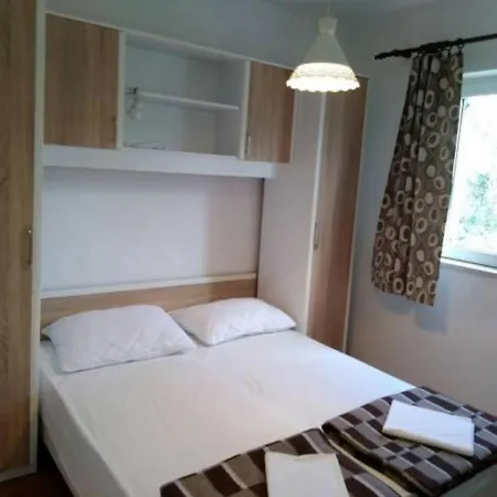 Apartamento Two Bedroom With Terrace A2 *