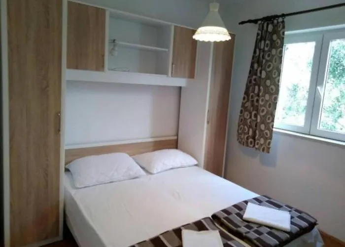 Apartment Two Bedroom With Terrace A2 *