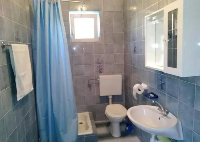 Two Bedroom With Terrace A2 *