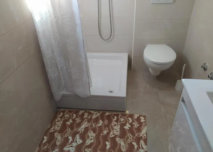 Apartmán Two Bedroom With Terrace A2